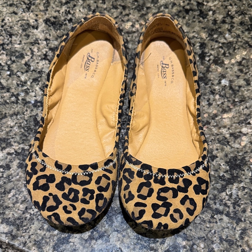 Bass Tan and Black Leopard Women's Flats